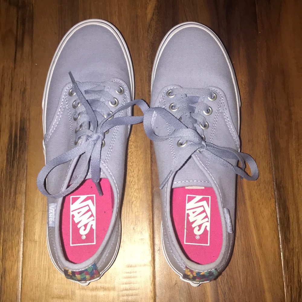 lilac VANS with embroidery on the back!!🌟